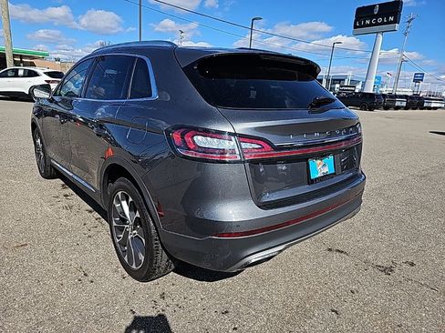 Used 2023 Lincoln Nautilus Reserve image 3