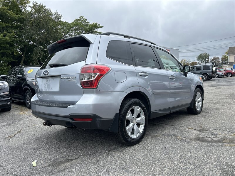 Used 2015 Subaru Forester 2.5i Limited AWD/4WD image 4