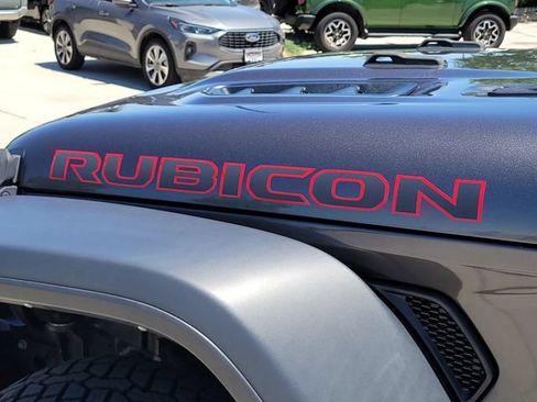 Used 2018 Jeep Wrangler Unlimited Rubicon AWD/4WD image 13