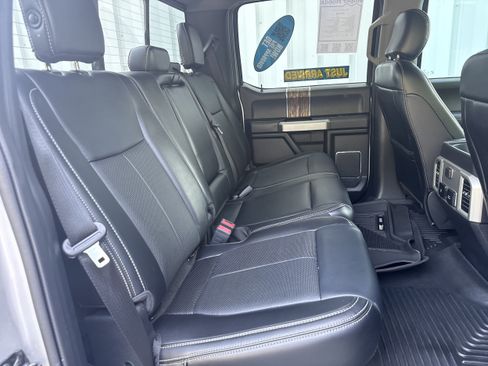 Used 2019 Ford F150 Lariat AWD/4WD image 14