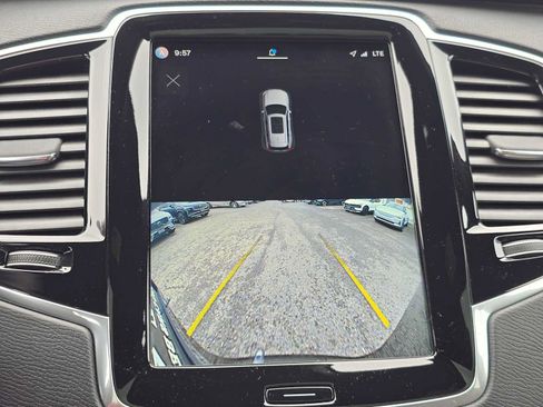 Certified 2023 Volvo XC90 T8 Plus AWD/4WD image 28