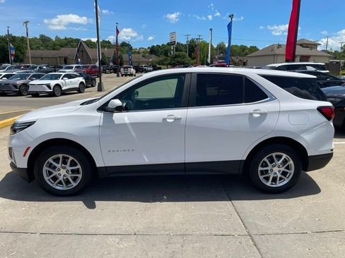 Used 2022 Chevrolet Equinox LT AWD/4WD image 9