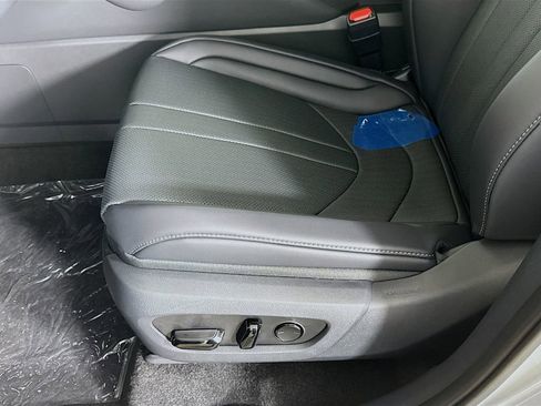 Used 2025 Lexus TX 500h AWD w/ Technology Package image 21