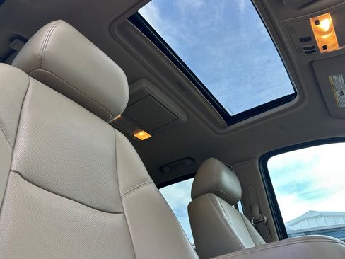 Used 2013 Chevrolet Suburban LTZ image 19