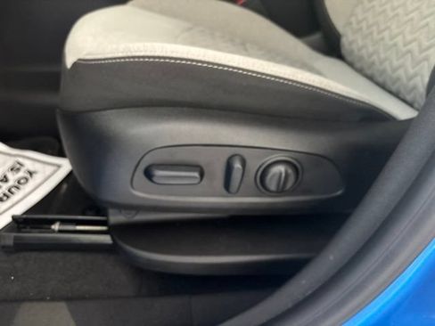 Used 2024 Chevrolet Equinox LS w/ LS Convenience Package AWD/4WD image 19