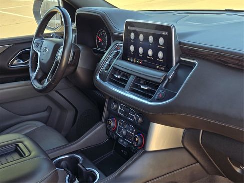 Used 2021 Chevrolet Suburban Z71 w/ Z71 Off-Road Package image 9