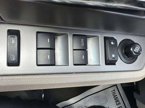 Used 2014 Ford Expedition XLT RWD image 28