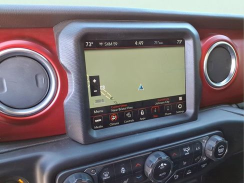 Used 2021 Jeep Gladiator Rubicon AWD/4WD image 24