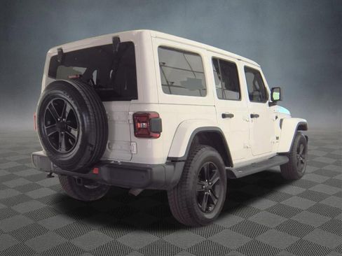 Used 2020 Jeep Wrangler Unlimited Sahara AWD/4WD image 2
