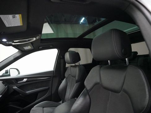 Used 2020 Audi SQ5 Premium Plus w/ Premium Plus Package image 31