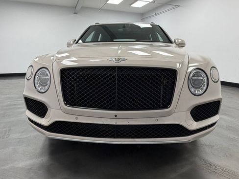 Used 2019 Bentley Bentayga AWD/4WD image 13