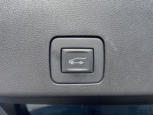 Used 2025 Buick Encore GX Sport Touring w/ Advanced Technology Package image 38