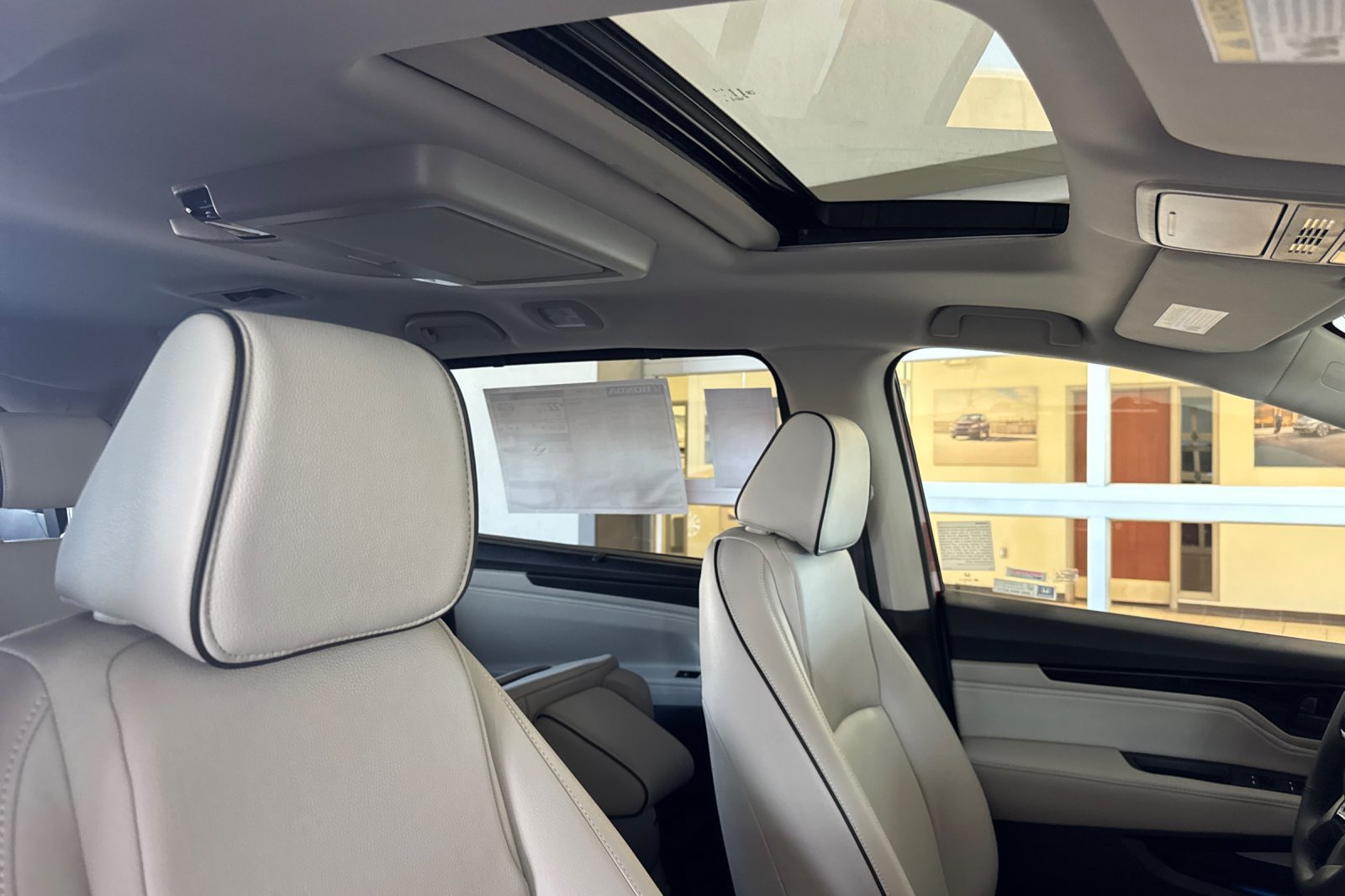New 2027 Honda Odyssey Touring image 16