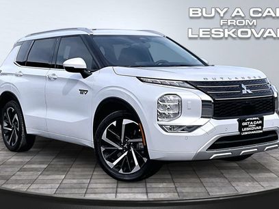 Used 2025 Mitsubishi Outlander 4WD Plug-In Hybrid