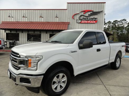 Used 2018 Ford F150 XLT image 1