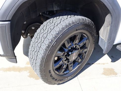 Certified 2025 GMC Sierra 2500 AT4 w/ AT4 Premium Plus Package AWD/4WD image 49