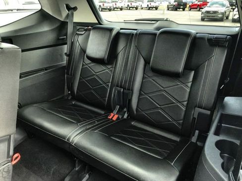 Used 2025 Volkswagen Atlas SE image 22