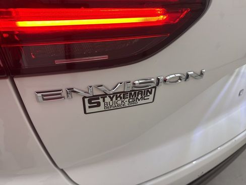 Used 2022 Buick Envision Essence w/ Technology Package I image 12