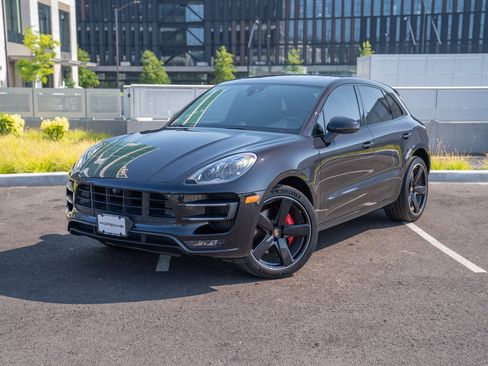Used 2016 Porsche Macan Turbo AWD/4WD image 1