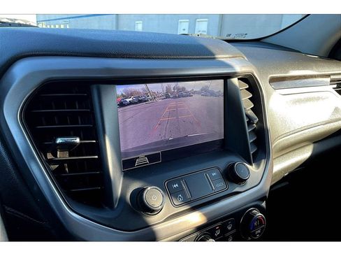 Used 2020 GMC Acadia AT4 image 13