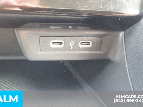 Used 2024 Volkswagen Jetta SE FWD image 26