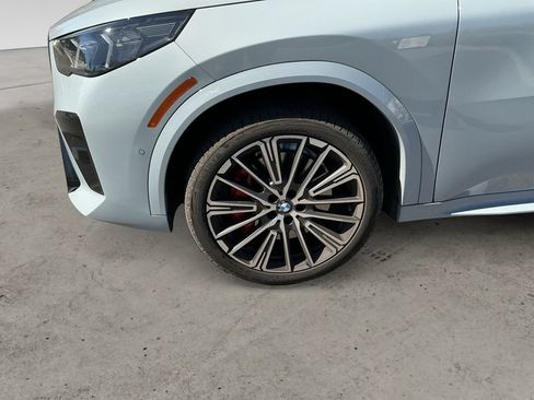 Used 2025 BMW X2 xDrive28i w/ Premium Package AWD/4WD image 9
