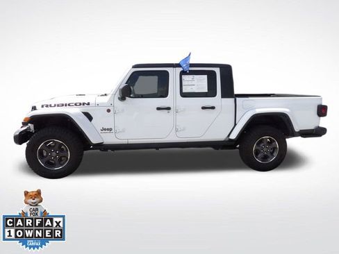 Used 2023 Jeep Gladiator Rubicon w/ Cold Weather Group image 4
