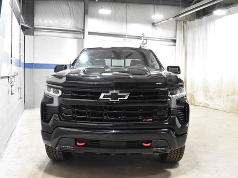 Used 2025 Chevrolet Silverado 1500 LT Trail Boss w/ Convenience Package II image 32