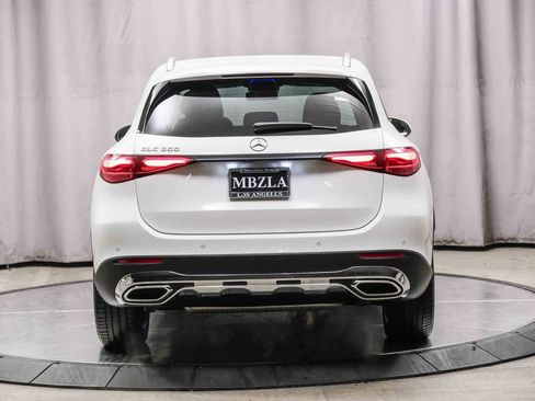 Certified 2025 Mercedes-Benz GLC 300 image 3