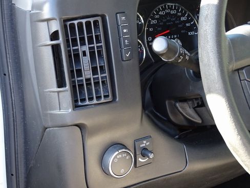 Used 2018 Chevrolet Express 3500 LT w/ LT Preferred Equipment Group image 17