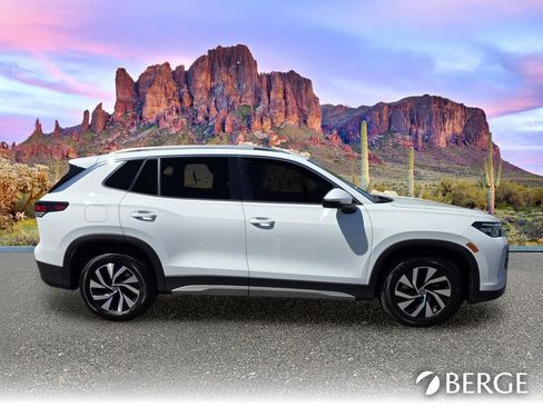 Used 2025 Volkswagen Tiguan S FWD image 8