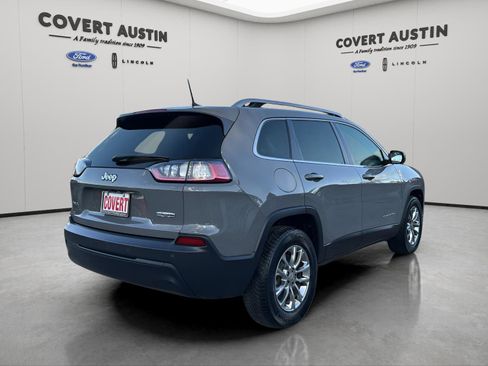 Used 2020 Jeep Cherokee Latitude Plus image 5