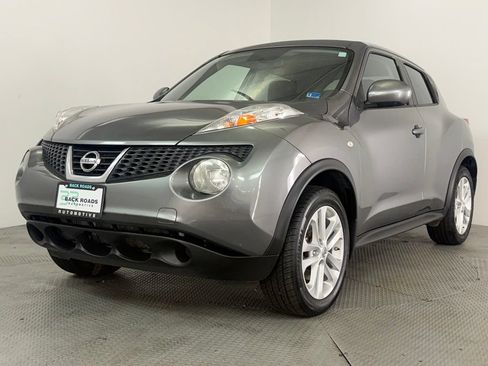 Used 2013 Nissan Juke SV AWD/4WD image 3