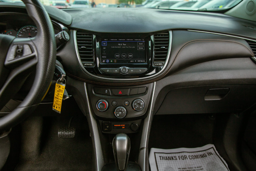 Used 2021 Chevrolet Trax LT AWD/4WD image 15