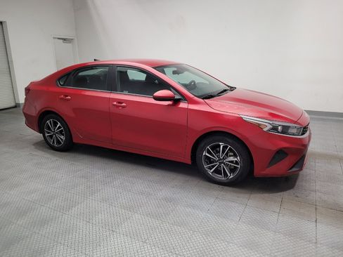 Used 2022 Kia Forte LXS FWD image 11