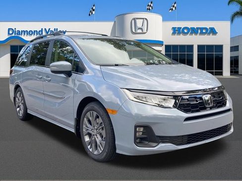 New 2026 Honda Odyssey Touring image 1