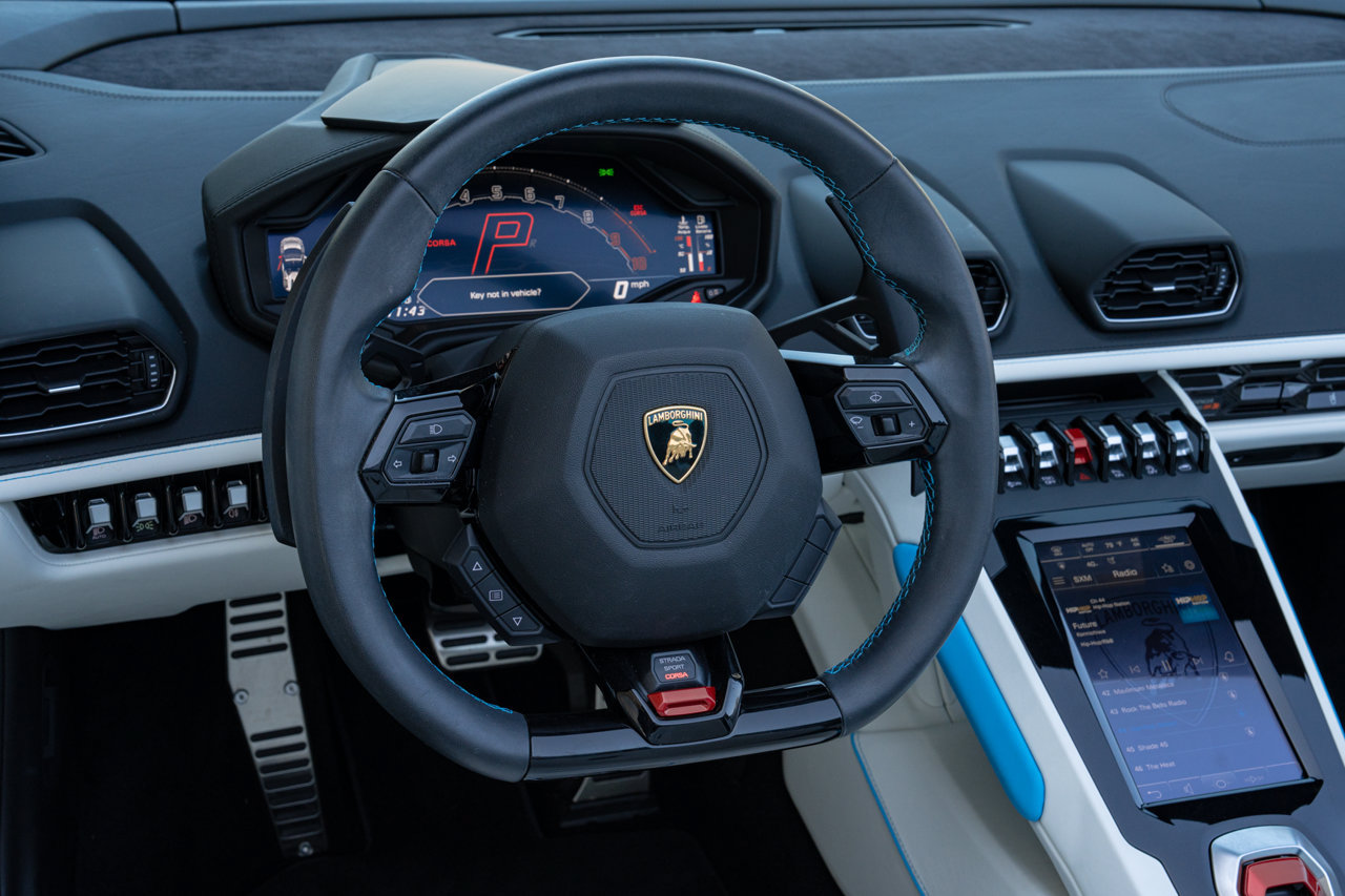 Used 2023 Lamborghini Huracan EVO RWD image 37