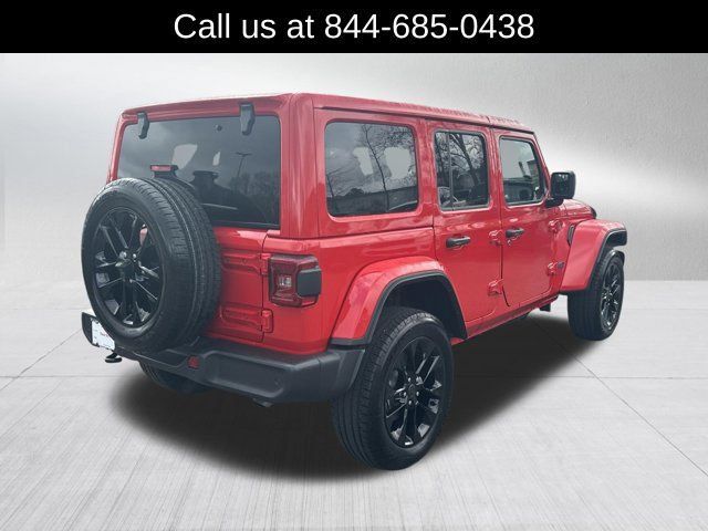 Certified 2025 Jeep Wrangler Unlimited Sahara w/ Safety Group AWD/4WD image 5