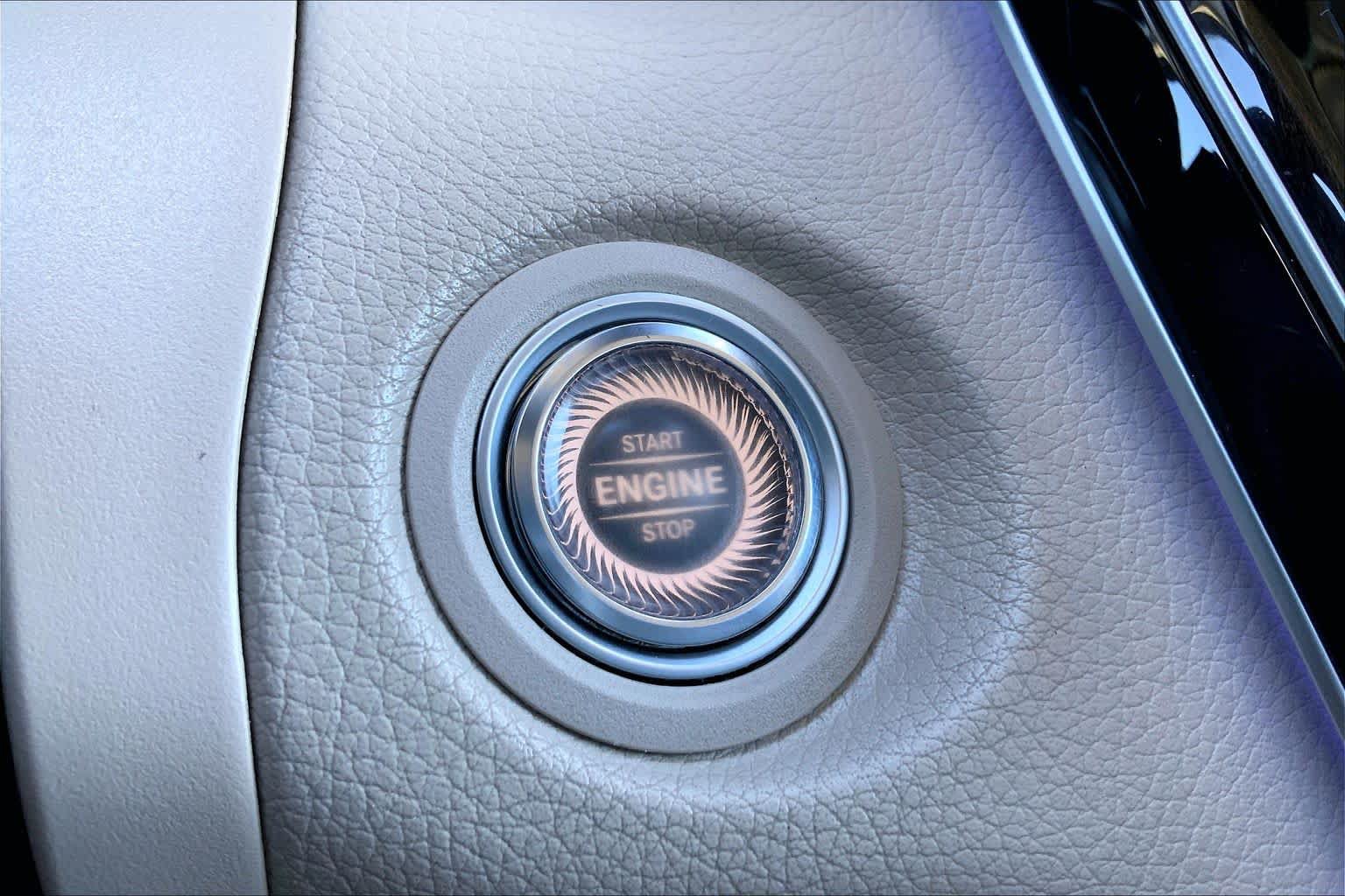 Used 2021 Mercedes-Benz GLC 300 4MATIC image 33