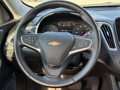 Used 2024 Chevrolet Malibu RS FWD image 12