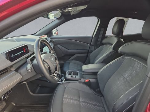 Certified 2025 Ford Mustang Mach-E GT image 11