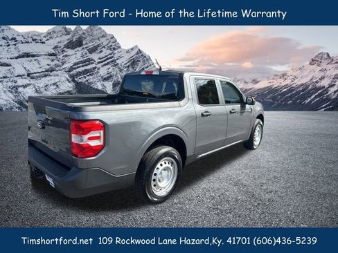 Used 2025 Ford Maverick XL image 4