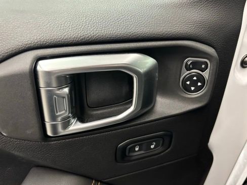 Used 2024 Jeep Wrangler Sahara w/ Safety Group image 14