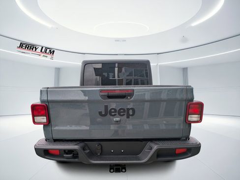 New 2025 Jeep Gladiator Sport image 3