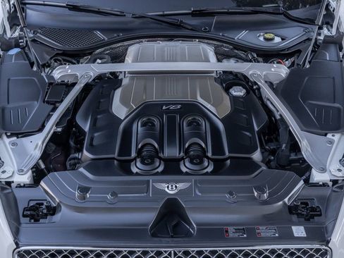 Used 2020 Bentley Continental GT image 26