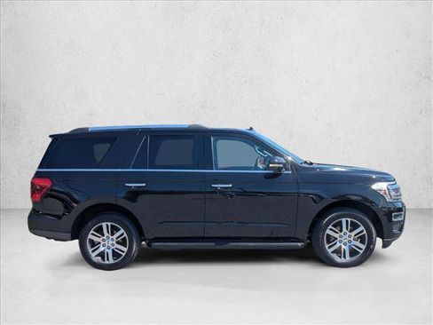 Used 2024 Ford Expedition Limited AWD/4WD image 4