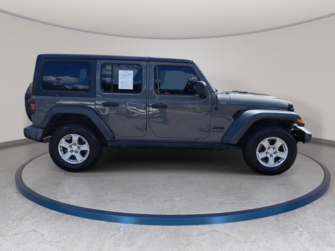 Used 2022 Jeep Wrangler Unlimited Sport AWD/4WD image 4