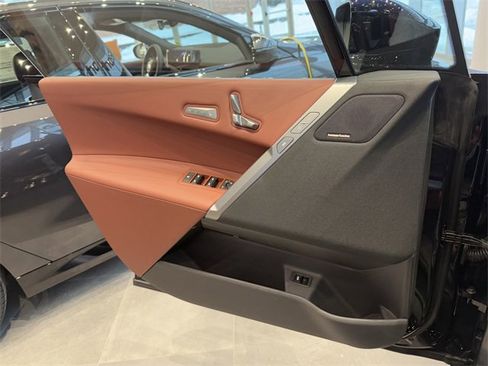 New 2026 BMW iX xDrive45 w/ M Sport Package image 22