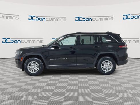 Used 2022 Jeep Grand Cherokee Laredo w/ Luxury Tech Group I image 5
