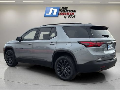 Used 2023 Chevrolet Traverse RS FWD image 7